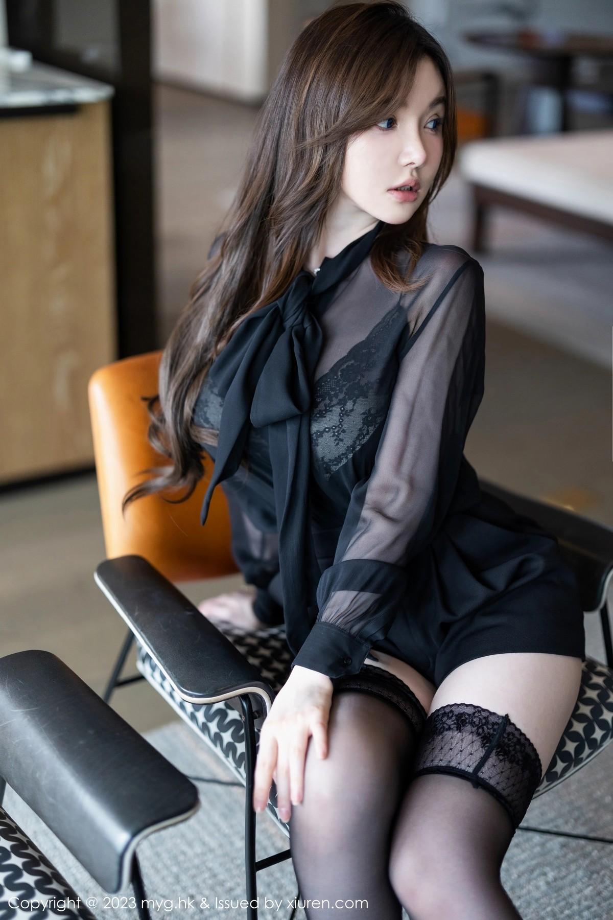 糯美子MINIbabe性感黑色蕾丝内衣配黑色蕾丝吊袜魅惑写真62P 8