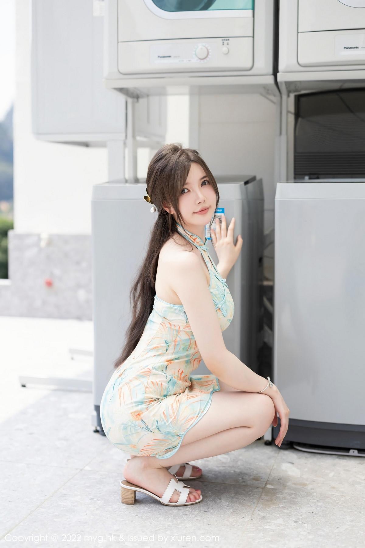 糯美子MINIbabe心愿旅拍户外浅色旗袍秀完美身材绝美写真67P 8