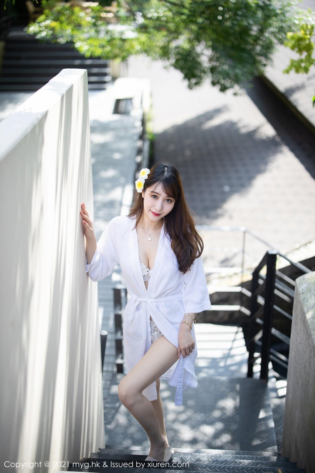 水水er长三角旅拍轻透白色镂空服饰秀丰满身材绝美写真58P 2