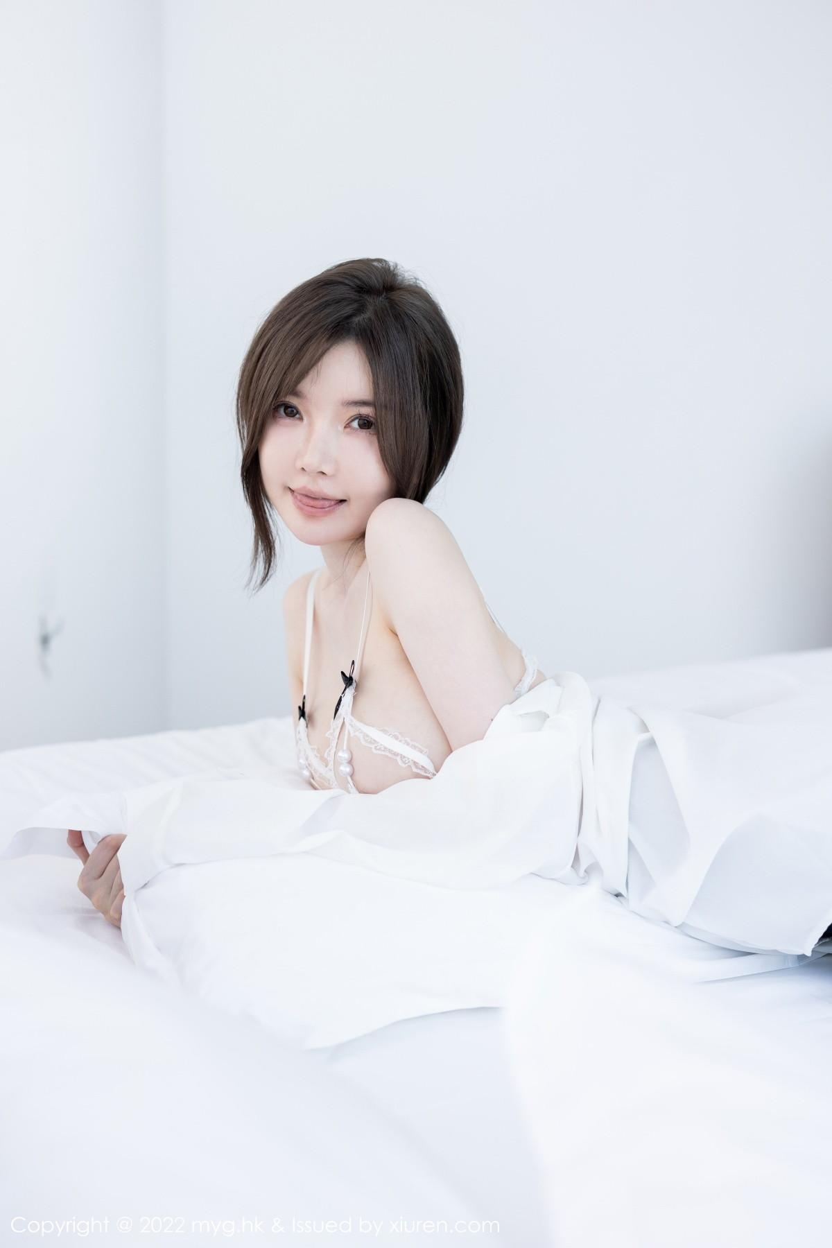 糯美子MINIbabe私房脱白纱衣露性感蕾丝内衣惹火绝美写真59P 9